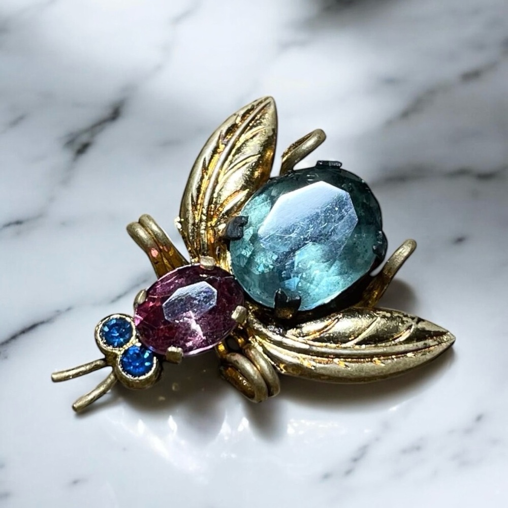 Czech Vintage Goldtone Pink & Blue Glass Insect Brooch w/Blue Eyes, C-Clasp - Picture 2 of 5